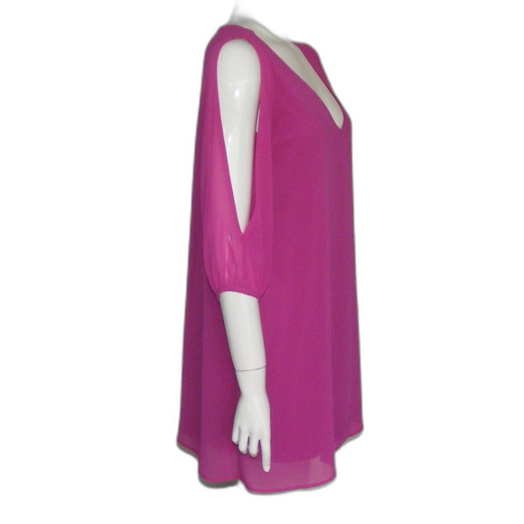 LULU'S Dress, M, Berry/Fuschia, Cold Shoulder, 3/4 sleeves, Mini/Short, V-neck - Picture 7 of 13